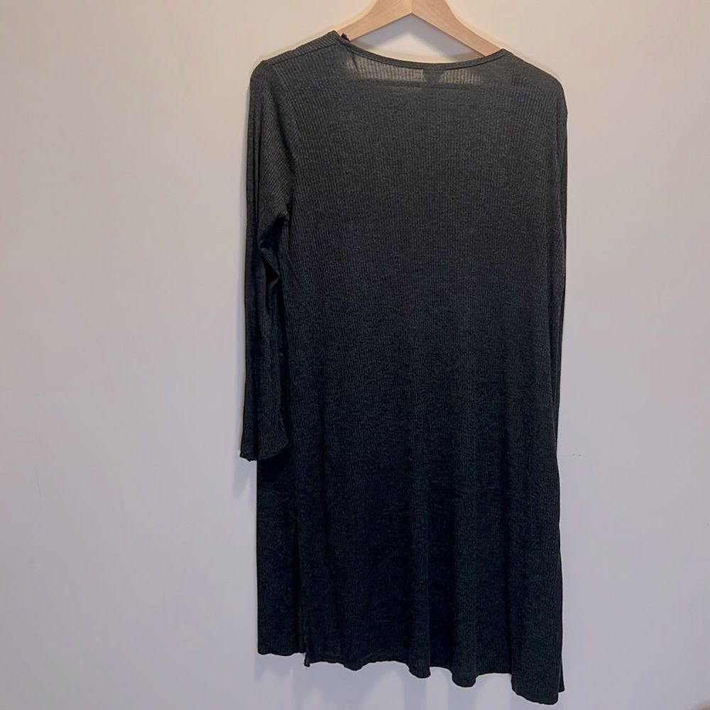 Gray Duster - Picture 2 of 2